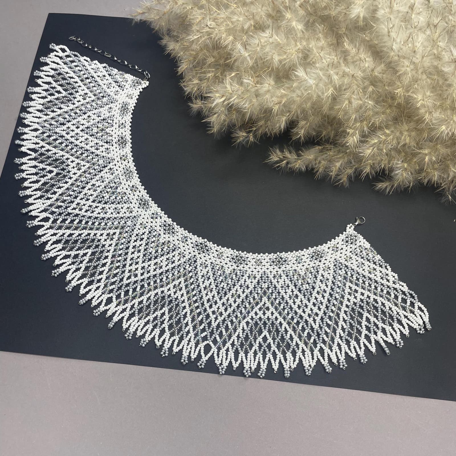 Detail of the white openwork